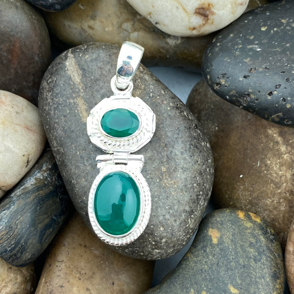 Green Onyx Pendant 79 - Silver Street Jewellers
