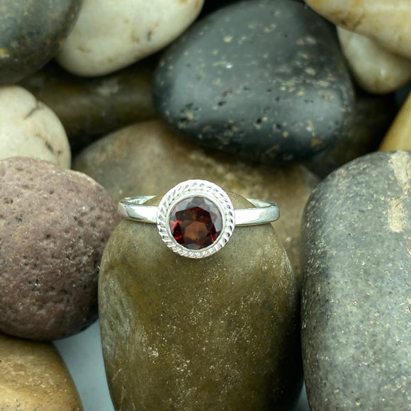 Garnet Ring 417 - Silver Street Jewellers