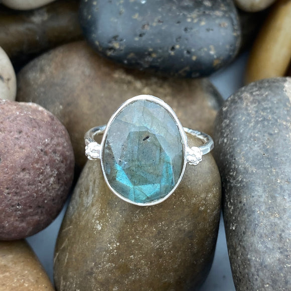 Labradorite Ring 430 - Silver Street Jewellers