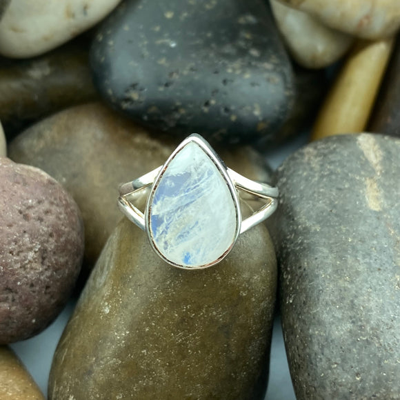 Moonstone Ring 394 - Silver Street Jewellers