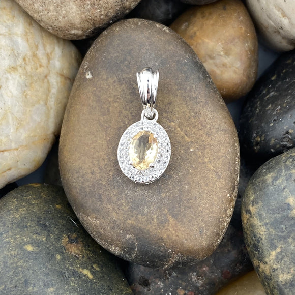Beryl and White Topaz pendant set in 925 Sterling Silver