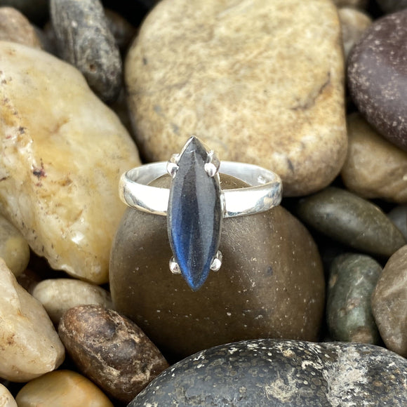 Labradorite ring set in 925 Sterling Silver
